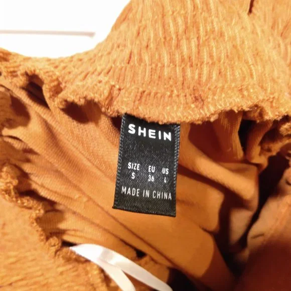 Burnt Orange Skirt with Pockets and Belt - Picture 4 of 4